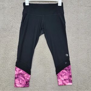 MPG Womens XS Black with Pink Floral Yoga Leggings Stretch Pants Cropped Capris